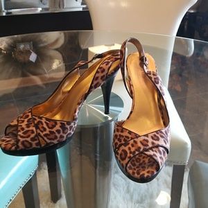 Leopard print slingbacks